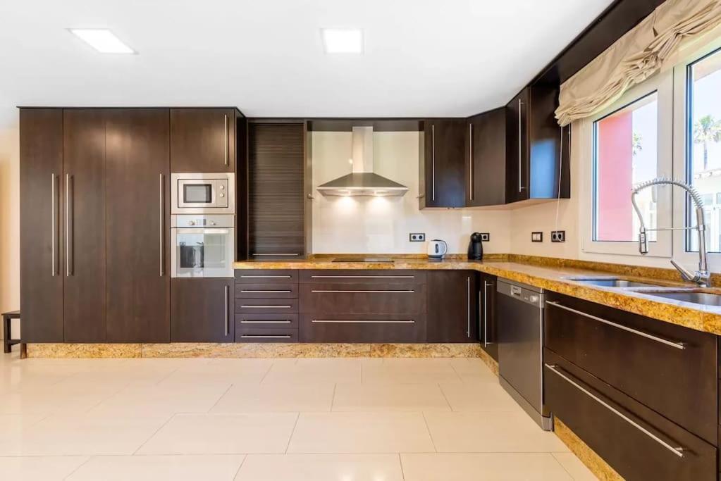 Ohana Luxury Villa With Heated Pool Malaga Luaran gambar