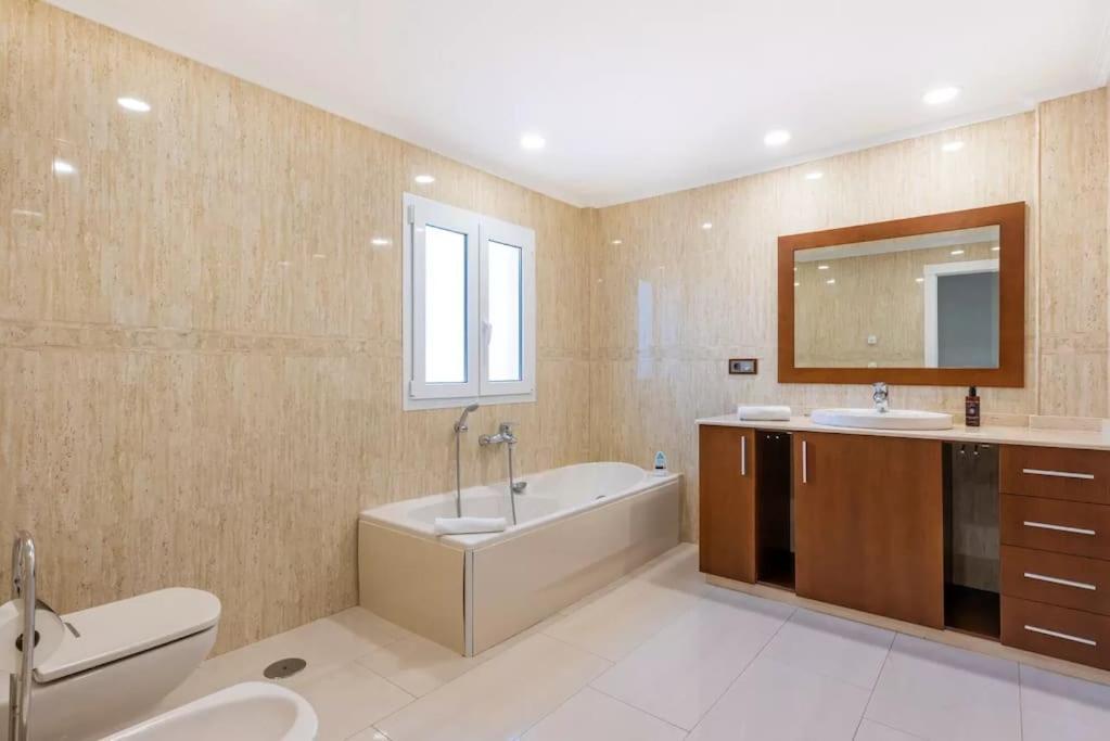 Ohana Luxury Villa With Heated Pool Malaga Luaran gambar